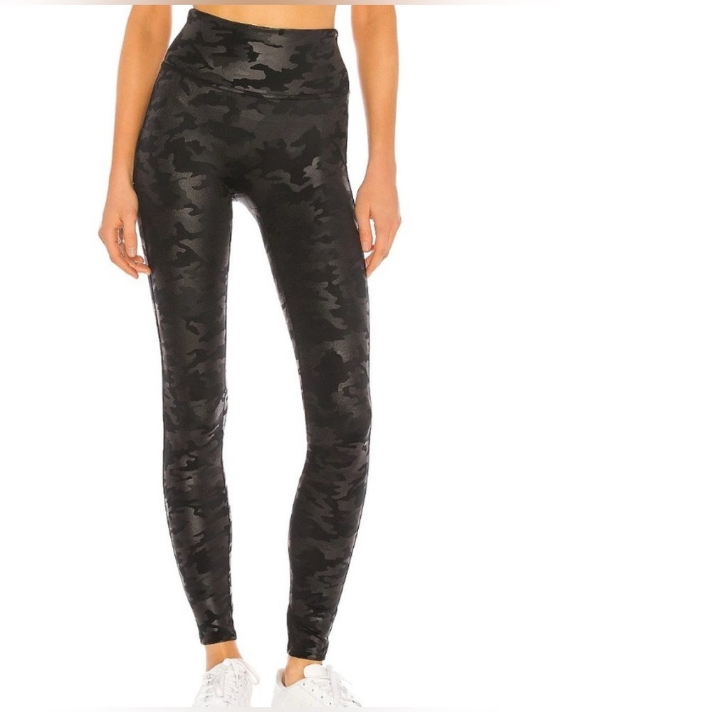 Spanx Faux Leather Camo-Print High Waisted Black Metallic Leggings Womens M - Picture 8 of 8